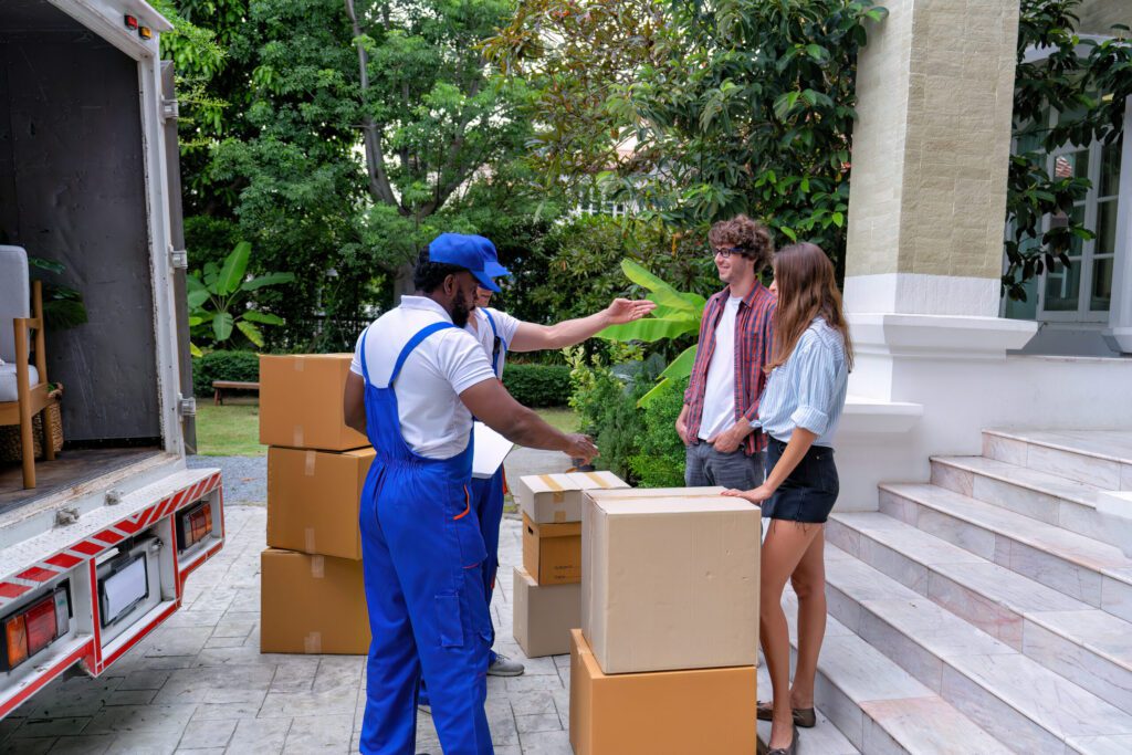 Local Move in Boston Professional goods move service use truck carry personal belongings